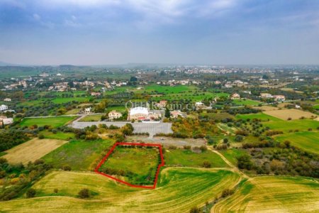 Residential field in Pera Nicosia