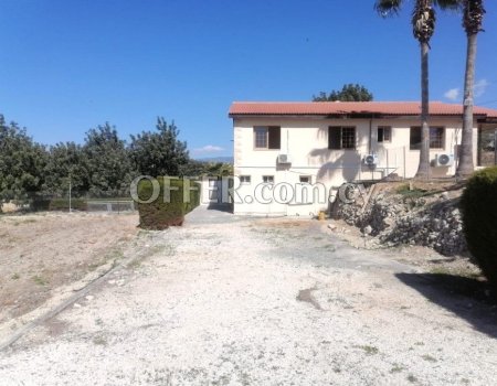 THREE BEDROOM DETACHED HOUSE, OFFERED FOR RENT IN PALODIA, LIMASSOL (photo 2)