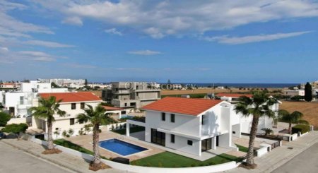 For Sale €490,000 House 4 bedrooms Leivadia, Livadia Larnaca - 3