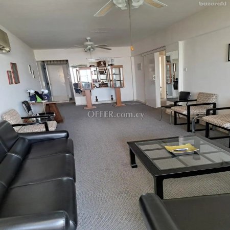 For Sale €170,000 Apartment 3 bedrooms Larnaka (Center), Larnaca Larnaca