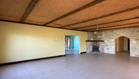 New For Sale €275,000 House (1 level bungalow) 3 bedrooms, Detached Agios Amvrosios Limassol - Main Photo