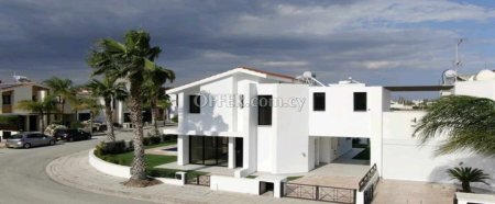For Sale €490,000 House 4 bedrooms Leivadia, Livadia Larnaca - 7