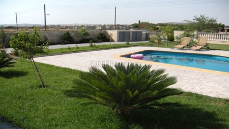 For Sale €2,200,000 House 4 bedrooms Leivadia, Livadia Larnaca - 6