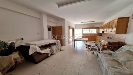 For Sale €280,000 House 5 bedrooms Aradippou Larnaca - 3