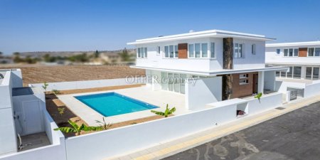 For Sale €540,000 House 3 bedrooms Pylas (tourist area) Larnaca