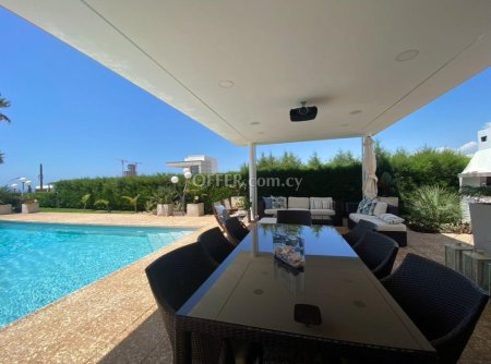 House (Detached) in Agios Tychonas, Limassol for Sale