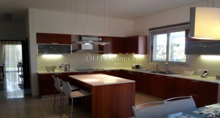 For Sale €940,000 House 4 bedrooms Latsia (Lakkia) Nicosia - 4