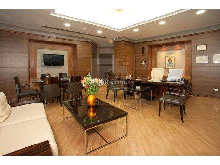 Luxury high tech whole floor office space of 486sqm in a prestigious business centre in Agios Athanasios area - 6