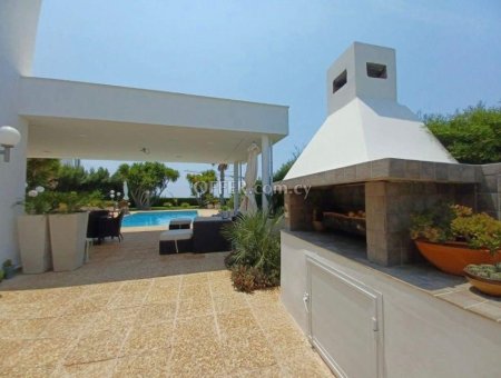 House (Detached) in Agios Tychonas, Limassol for Sale - 10