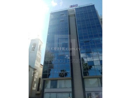 Seafront ground floor office for rent in Molos area - 9