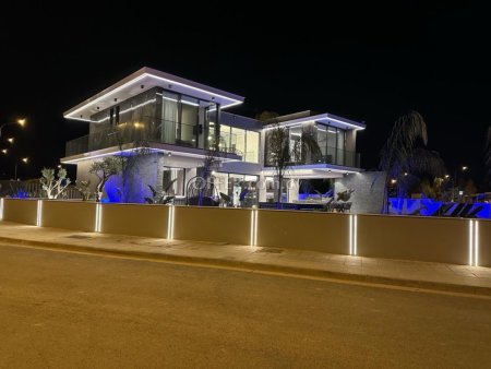 House (Detached) in Pernera, Famagusta for Sale - 9
