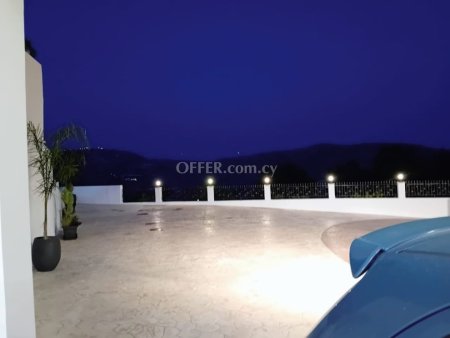 Traditional House for rent - 9