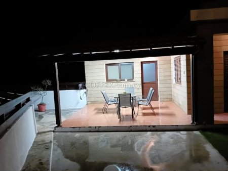 Traditional House for rent - 8
