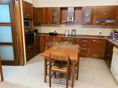 4 Bedroom Semi Detached House For Sale - 5