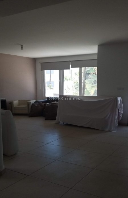 For Sale €359,000 House 4 bedrooms Aradippou Larnaca - 4