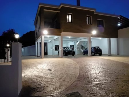 Traditional House for rent - 4