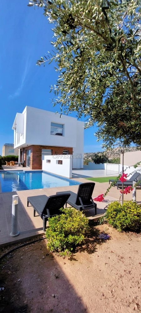 3 Bed Detached House for sale in Peyia, Paphos