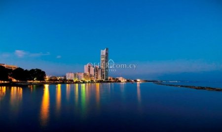 SEAFRONT THREE BEDROOM APARTMENT IN NEAPOLIS TOURIST AREA - 11