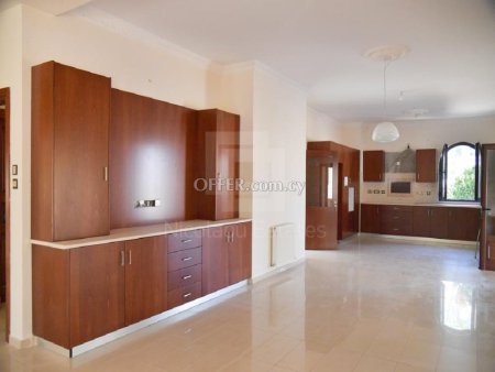 Five Bedroom Villa with Private Swimming Pool Garden and Sea View for Sale in Oroklini Nicosia - 4