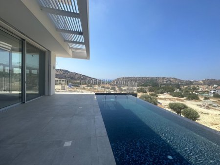 6 Bed Detached Villa for rent in Agios Tychon, Limassol - 10