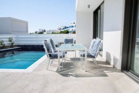 THREE BEDROOM VILLA WITH PRIVATE POOL IN CHLORAKA - 10