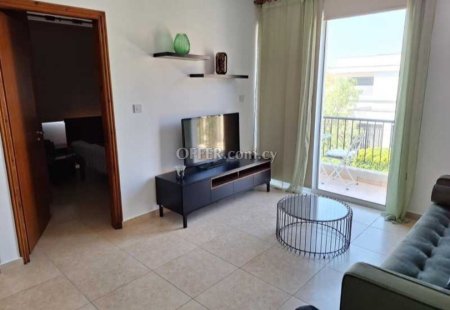2-bedroom Apartment 75 sqm in Oroklini - 3