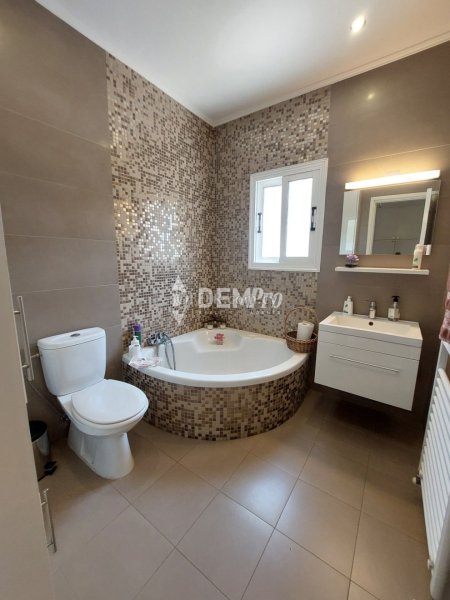 Bungalow For Sale in Tombs of The Kings, Paphos - DP4187 - 3