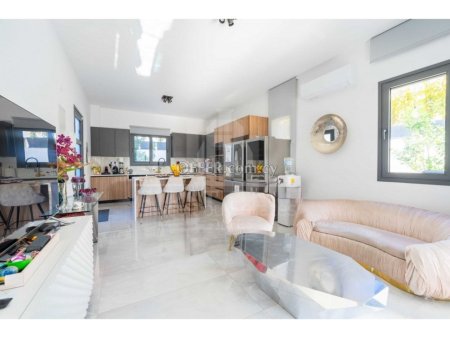Detached five bedroom villa in Potamos Germasogeia area - 8
