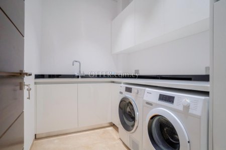 6 Bed Detached Villa for Sale in Peyia, Paphos - 7