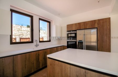 4 Bed Detached Villa for Sale in Aphrodite Hills, Paphos - 7