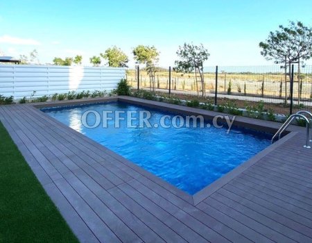 3 Bedroom Garden Apartment with Private Pool - 4