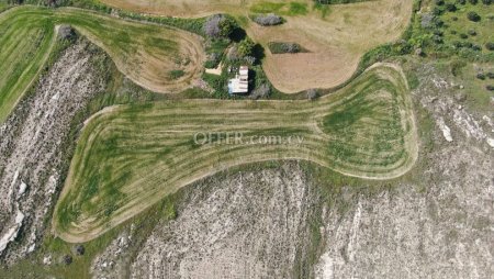 Share 25 of a residential field Geri - 2