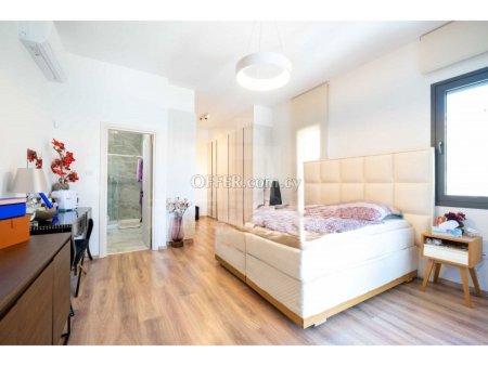 Detached five bedroom villa in Potamos Germasogeia area - 3