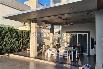 Luxury 4 Bedroom Villa With Roof Garden  In Agios Tychonas, Limassol - 6