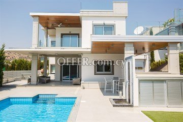 Luxury 4 Bedroom Villa With Roof Garden  In Agios Tychonas, Limassol - 2