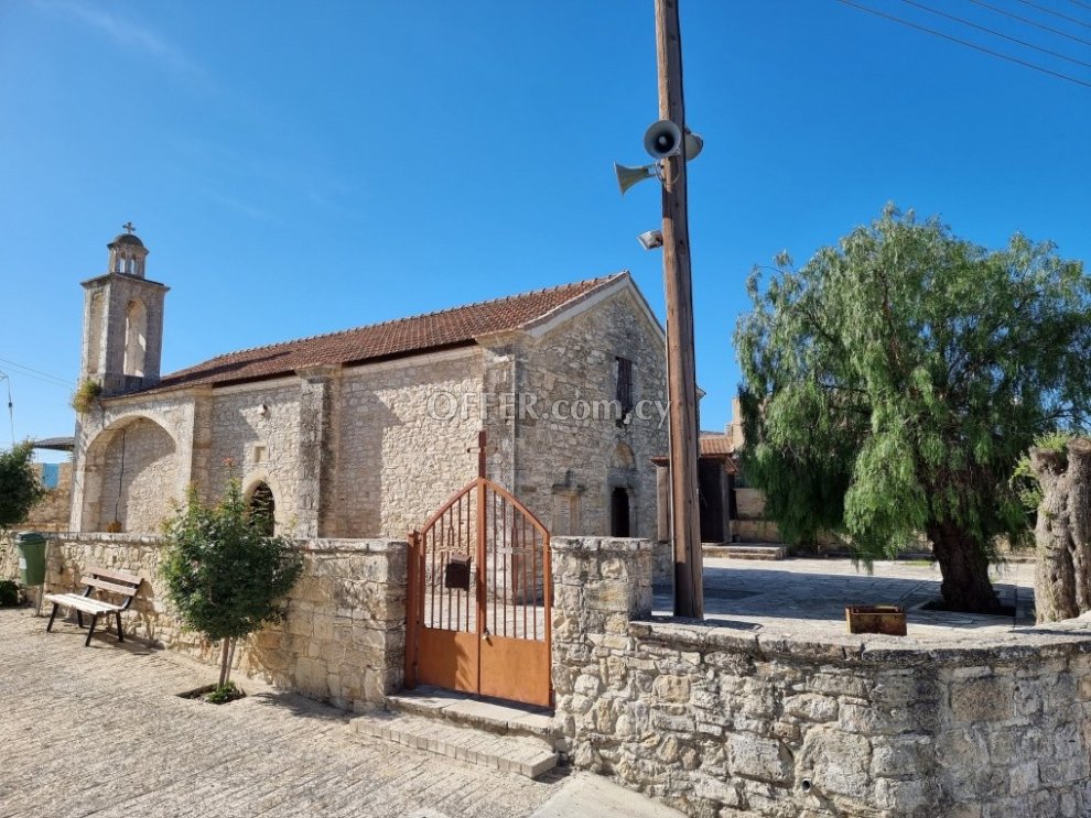 2-bedroom Village House 80 sqm in Agios Amvrosios - 11