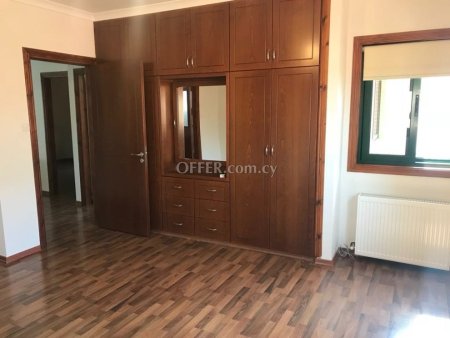 4-bedroom Detached Villa 235 sqm in Kato Polemidia