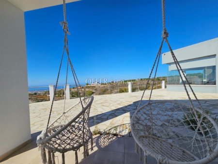 3-bedroom Detached Villa 300 sqm in Mesa Chorio
