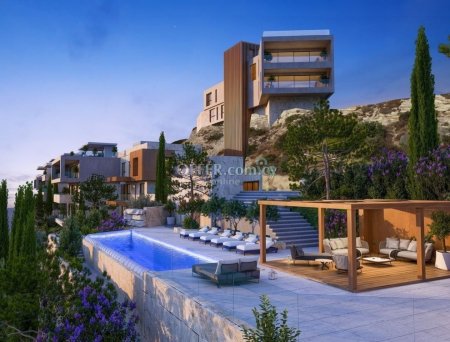 3 Bedroom Penthouse 300m From Beach