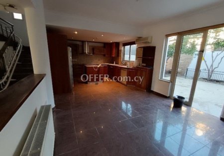 4-bedroom Detached Villa 220 sqm in Strovolos - 13