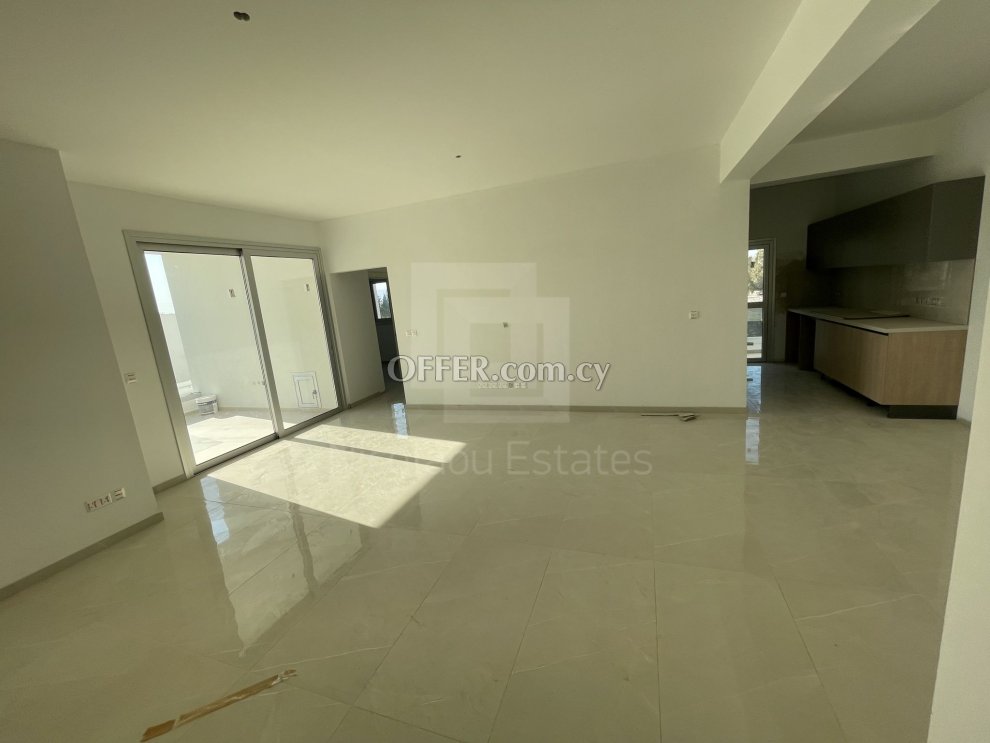 Brand New Two bedroom apartment in Agios Dometios area of Nicosia - 4