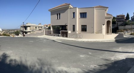 House (Detached) in Agios Tychonas, Limassol for Sale - 8