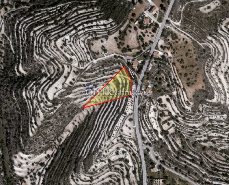 Agricultural Land for Sale in Apesia (Landlocked) - 1