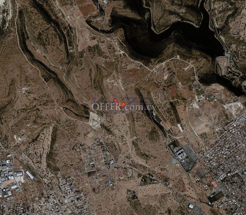 Investment Land for Sale in Kato Polemidia Area (Landlocked) - 2