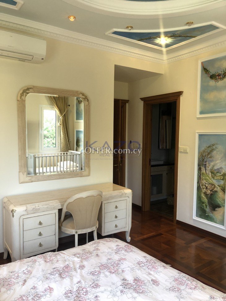 Four Bedroom Villa with Private Pool for Sale in Mouttagiaka Area - 7