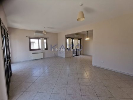 Spacious Four Bedroom Kolossi Apartment for Rent - 4