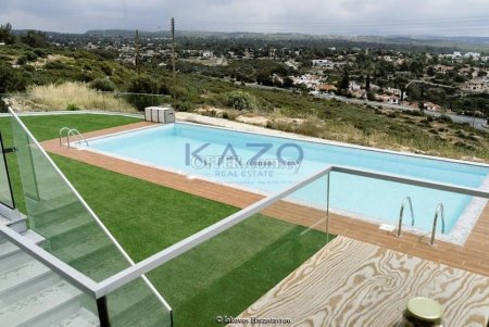 Luxurious Four Bedroom Bungalow in the Hills of Souni - 4