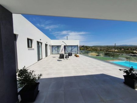 Luxurious Four Bedroom Bungalow in the Hills of Souni - 3