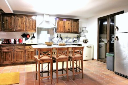 Detached Forest House for Rent in Moniatis Area - 3