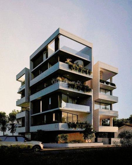 FOUR BEDROOM APARTMENT WITH ROOF GARDEN IN KATHOLIKI AREA